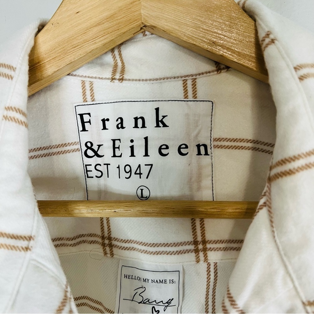 Frank & Eileen Barry woven button up camel windowpane size large - Picture 4 of 11